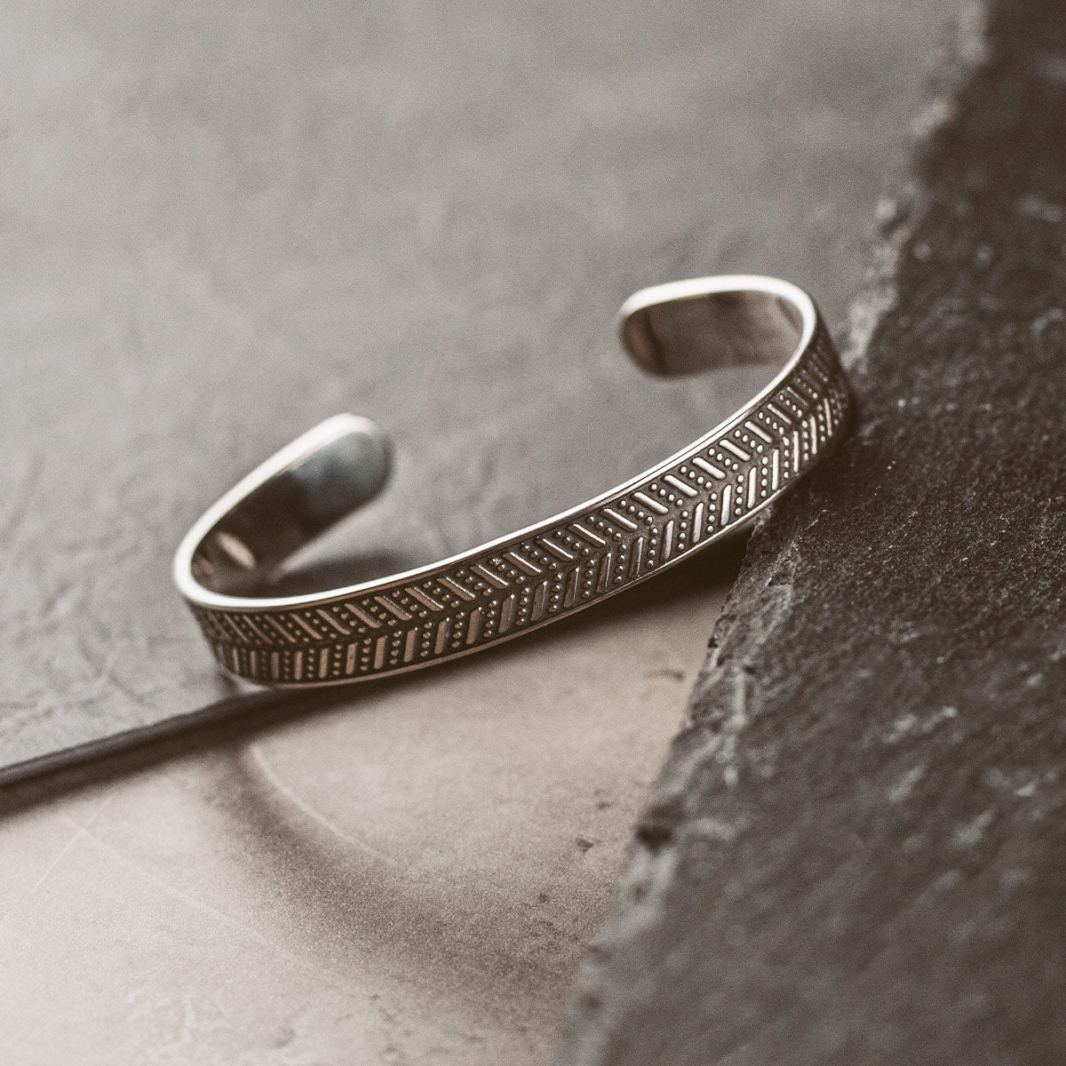 Does Silver Tarnish? Best Simple Tips For Men's Bracelet