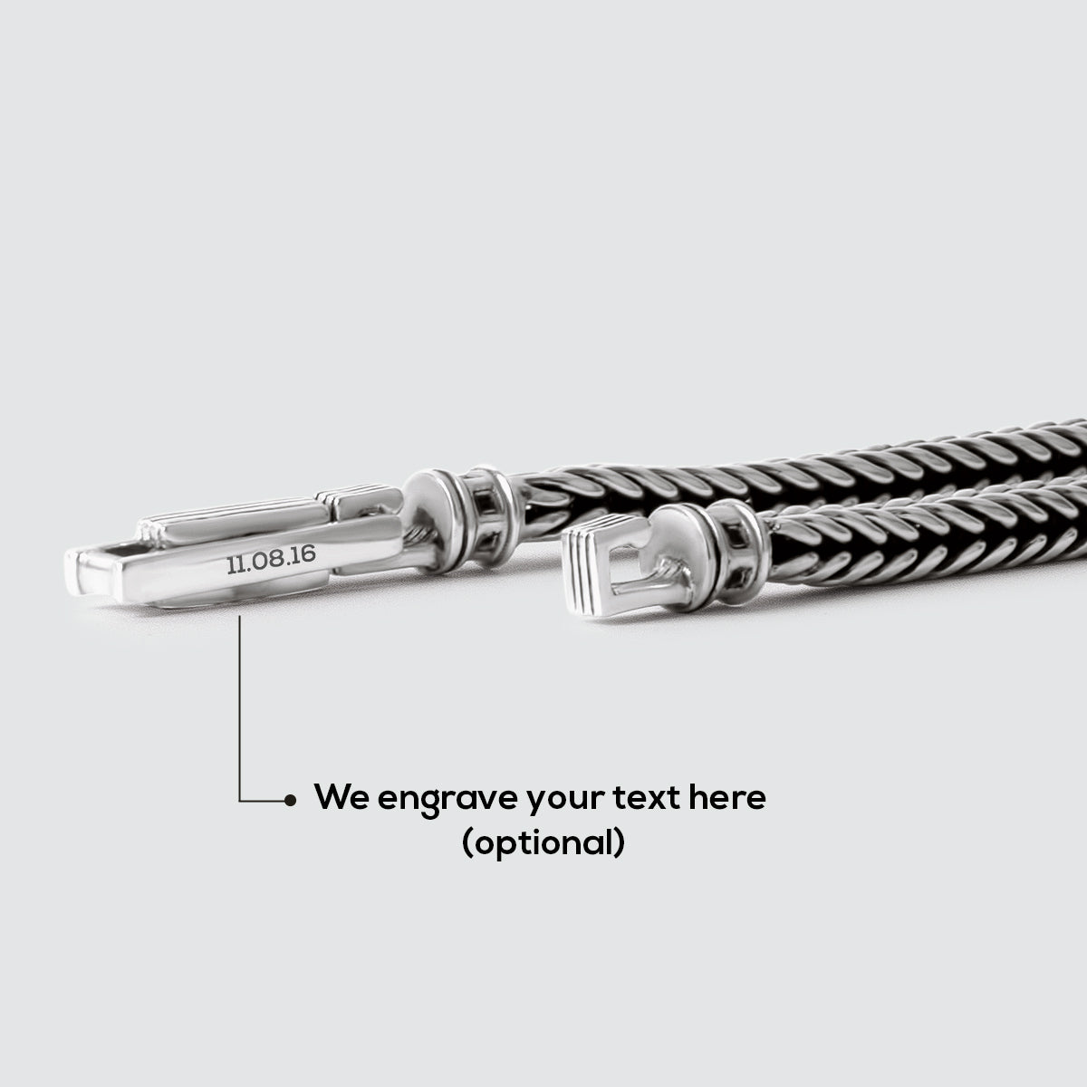 Een stevige Adam - Sterling Zilveren Gevlochten Armband 5mm met een sluiting.
