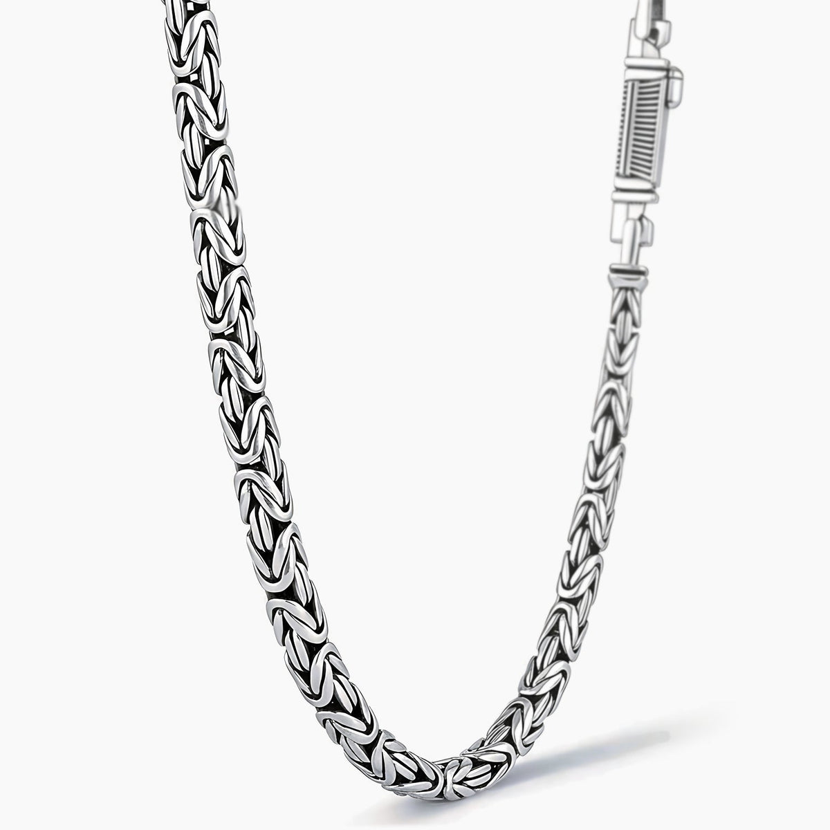 How to Clean a Silver Chain with Aluminium Foil: Step-by-Step Guide for Men