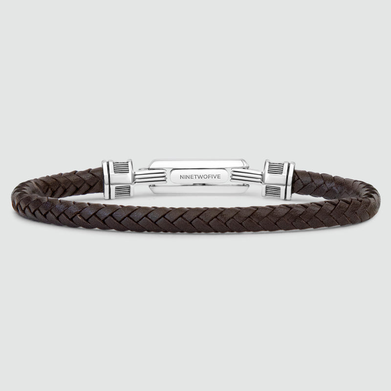 Rasiq – Geflochtenes dunkelbraunes Lederarmband mit 5,5 mm Sterling Silber – NineTwoFive