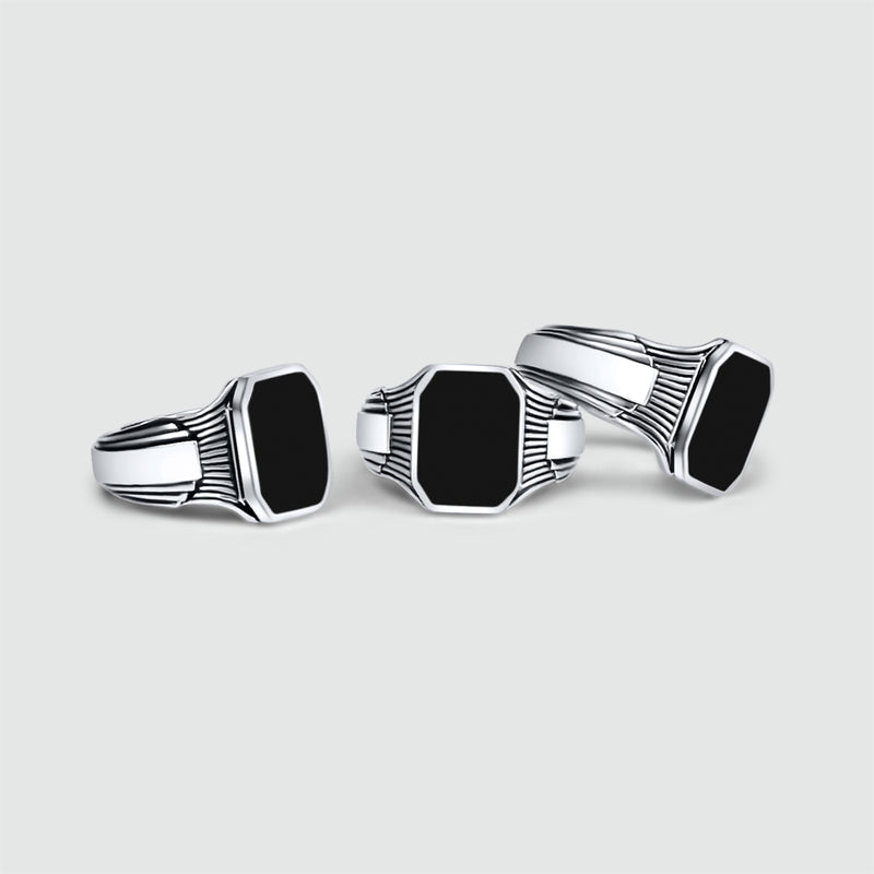 Buraq – Siegelring aus schwarzem Onyx, 17 mm – NineTwoFive
