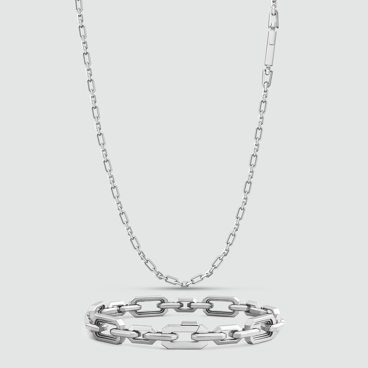 Vorderansicht des aqdas-Herrenarmbands und der qaws-Silberkette von Ninetwofive.