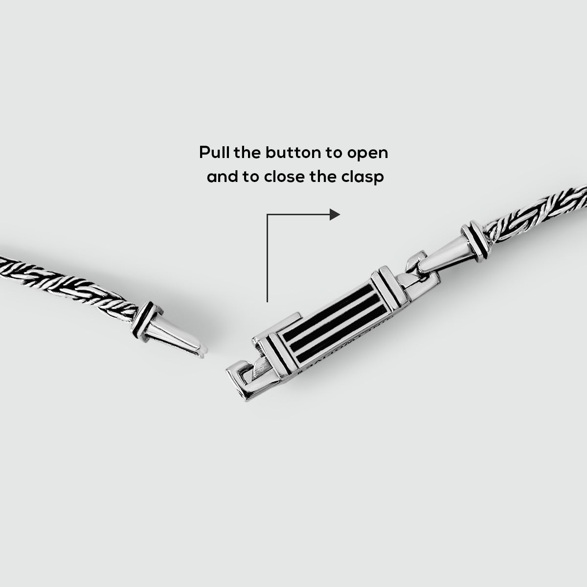 Instruction for using the clasp of Nadir rope chain men’s bracelet from Ninetwofive