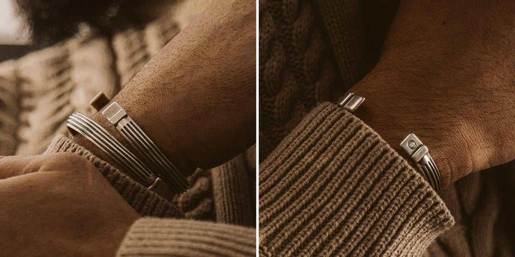 Twee foto's van een man met een manchet armband.