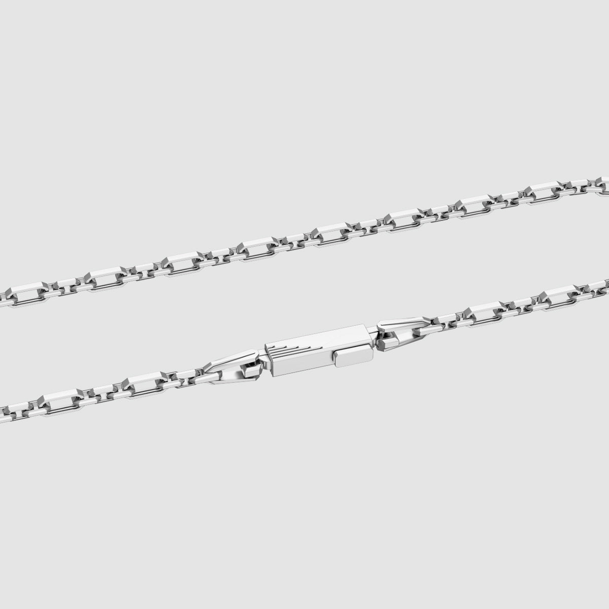 Side view of the Qaws mens sterling silver chain by Ninetwofive, highlighting its sleek design and premium silver craftsmanship.