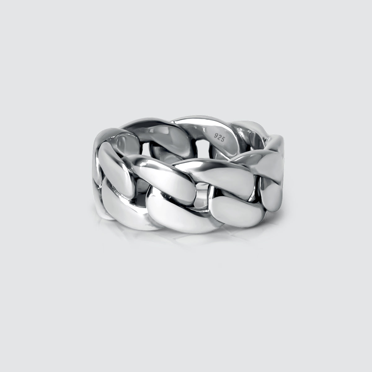 Front view of the Rayen silver cuban link mens ring by Ninetwofive with a engraved 925 logo inside.