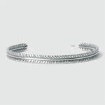 Zahir - Plume fine en argent sterling Jonc 6mm avec un motif gravé.