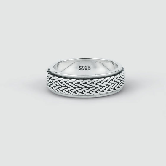 Close-up of the Hani mens braided silver ring, a unique Ninetwofive design, highlighting the surface detail.