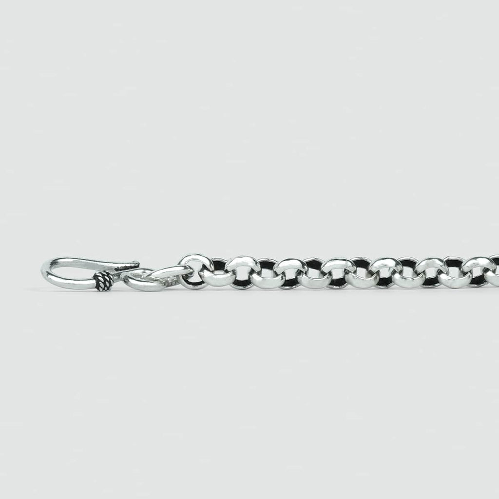 A Ishak - Sterling Silver Chain Link Bracelet 6mm with a clasp, perfect for a mens bracelet personalised option.