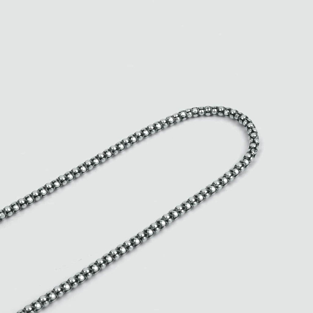 A Naseeb - Elegant Sterling Silver Chain Necklace 2.5mm of width on a white background.