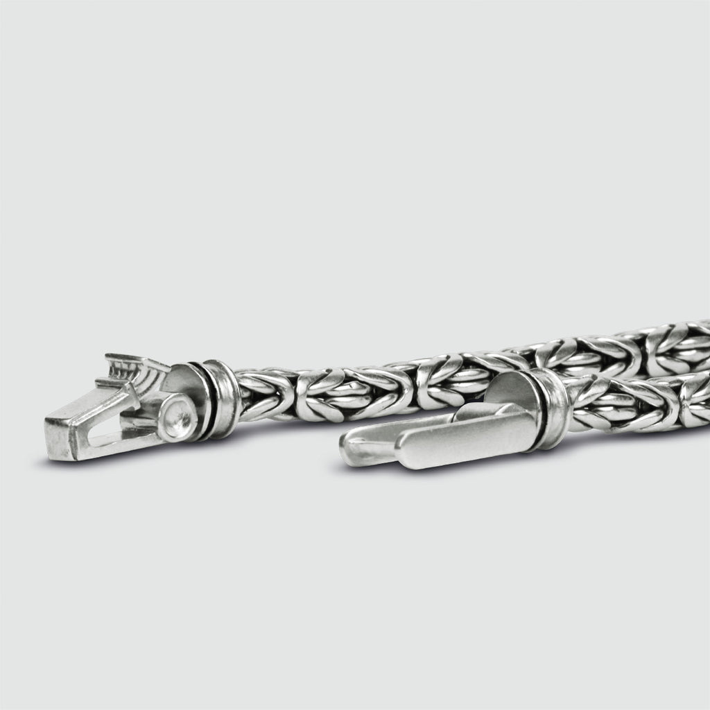 A Turath - Sterling Silver Byzantine Kings Bracelet 5mm by NineTwoFive, with an intricate design, perfect as a personalized men's accessory.
