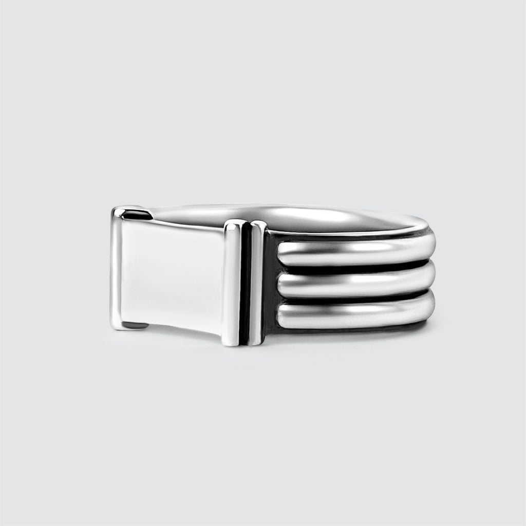 Die Imad - Sterling Silber Pillar Signet Ring 8mm mit einem quadratischen Design.